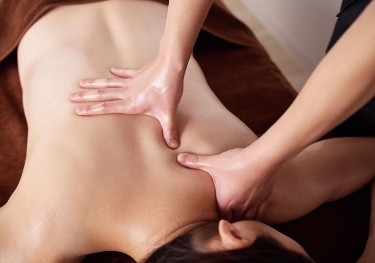 リンパマッサージ